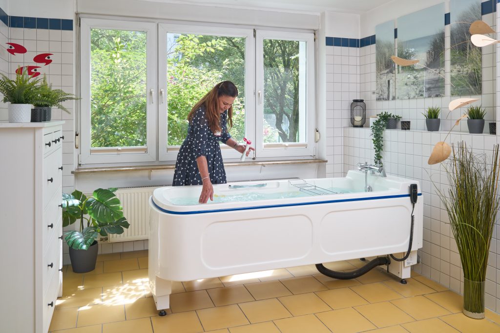 2412_Hospiz-Wannenbad_L1073818+22